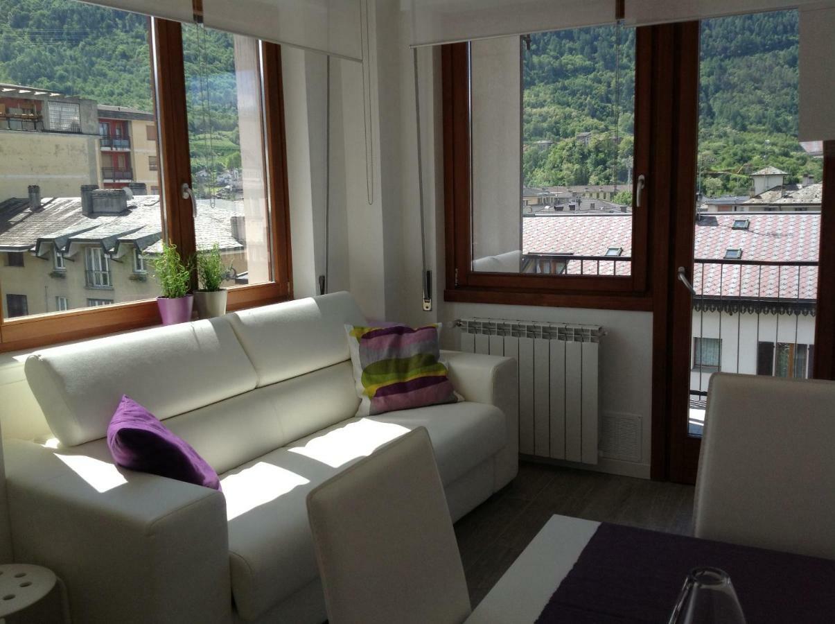 Appartamento Elisa 50M Trenino Rosso Тирано Экстерьер фото